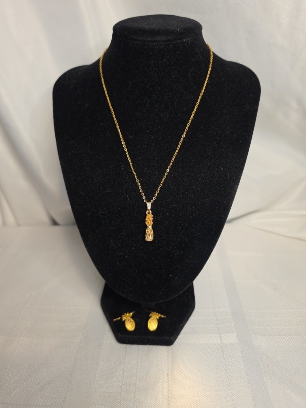 Gold Pineapple Pendant 16" Necklace and  Earrings Set